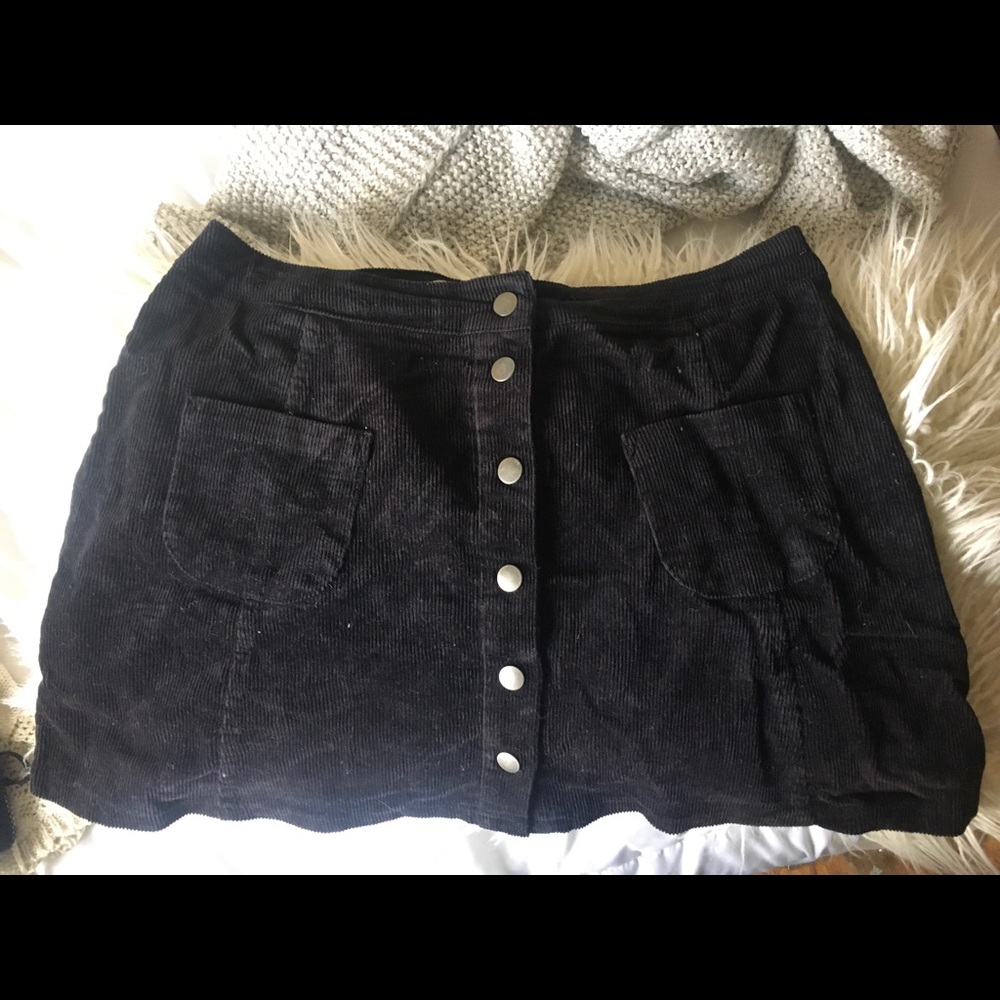Brandy Melville skirt
